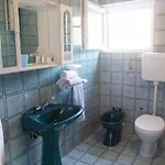 Family Friendly House With A Parking Space - 17979 Primošten