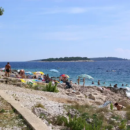 Family Friendly House With A Parking Space - 17979 * Primosten